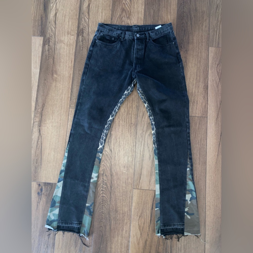 MNML Mens Black and army print Jeans with Leopard size 34
